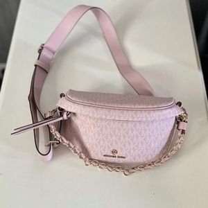 Michael Kors Pink Slingpack